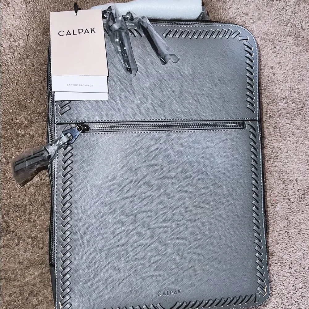 CALPAK Kaya Gray Laptop Bag NWT - Picture 1 of 6